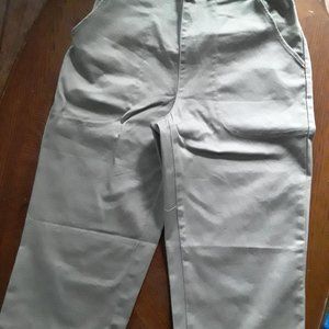 NWOT CROFT and BARROW Pull On Capri Pants